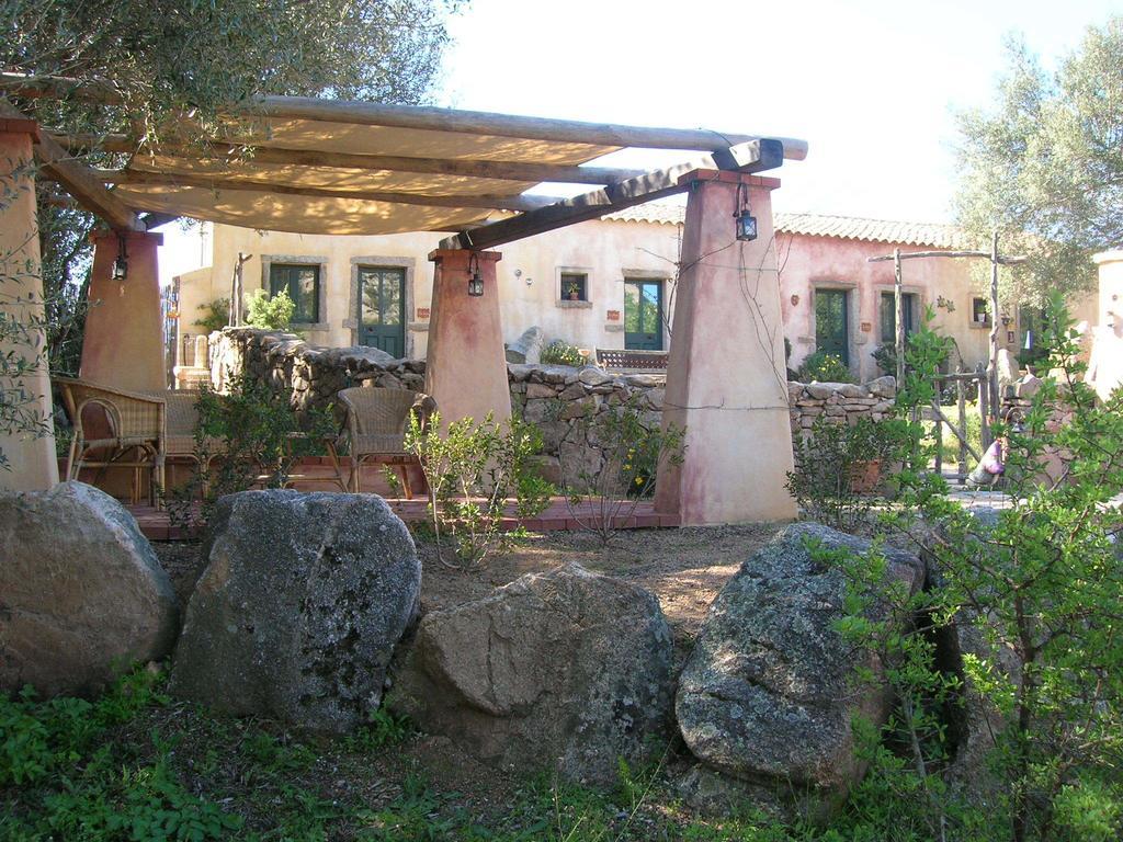 La Mesenda Rooms & Apartments Arzachena Buitenkant foto