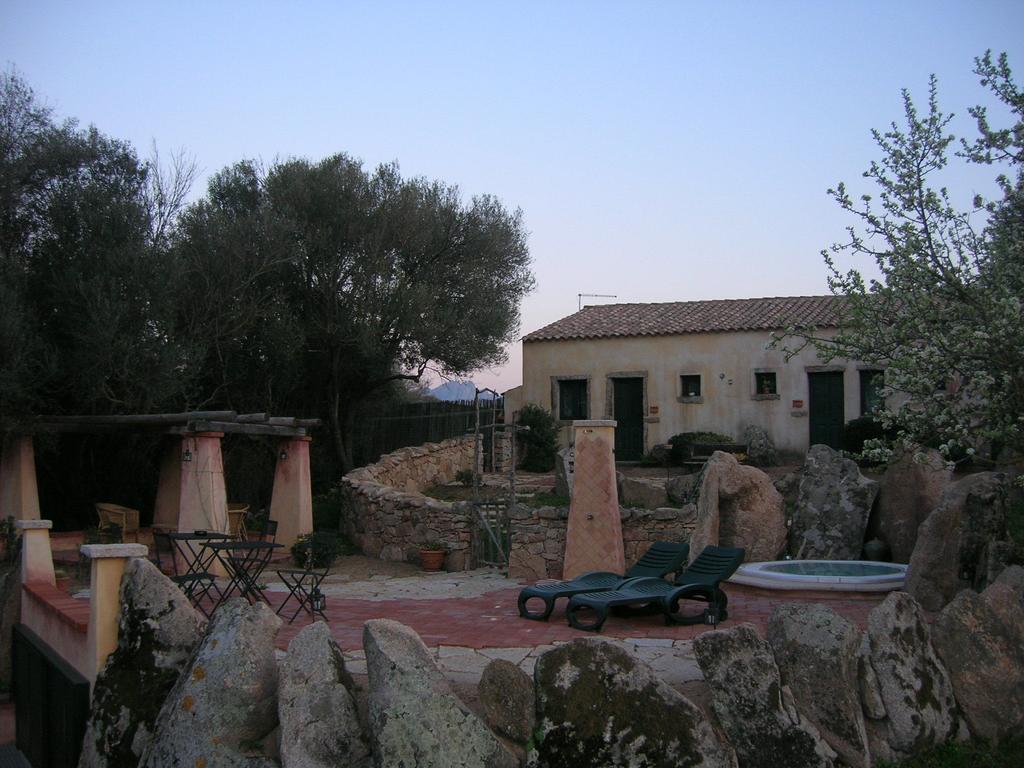 La Mesenda Rooms & Apartments Arzachena Buitenkant foto